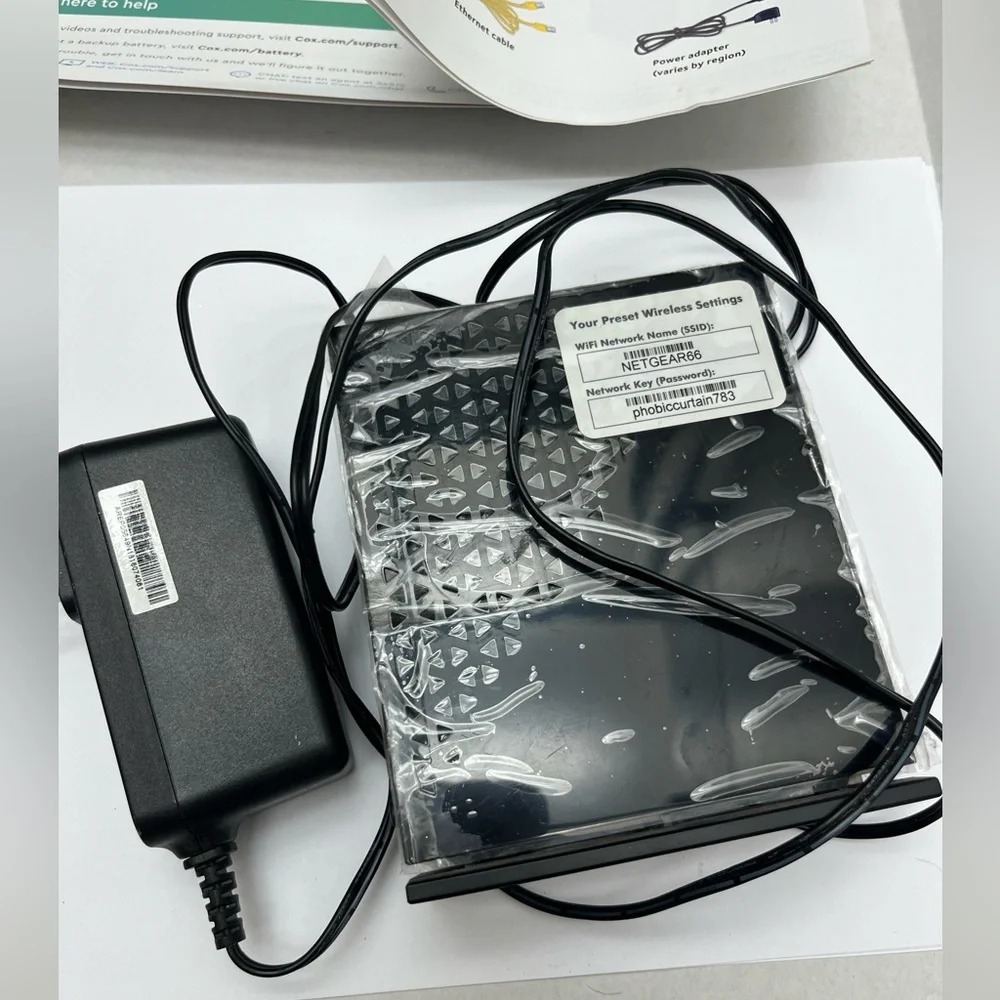 NETGEAR 🛜 N300 WiFi Router, model WNR2000 - Picture 10 of 15
